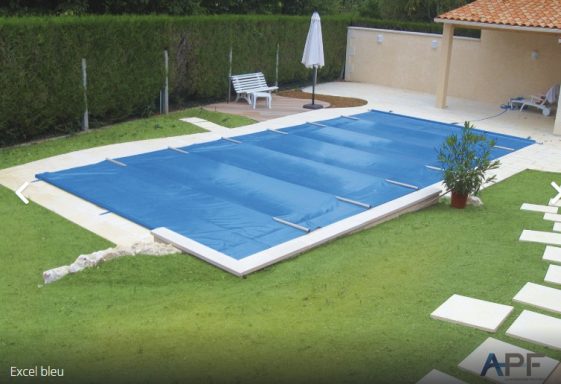 rideau de piscine à barres